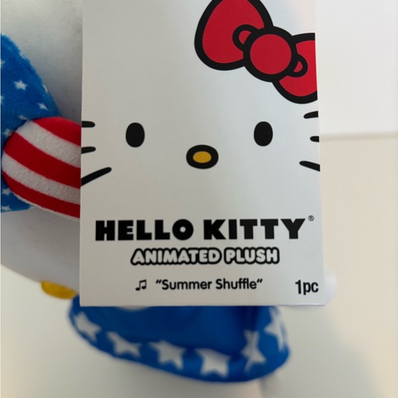 Hello Kitty Plush Patriotic Greeter/Side Stepper NWT - Picture 4 of 4